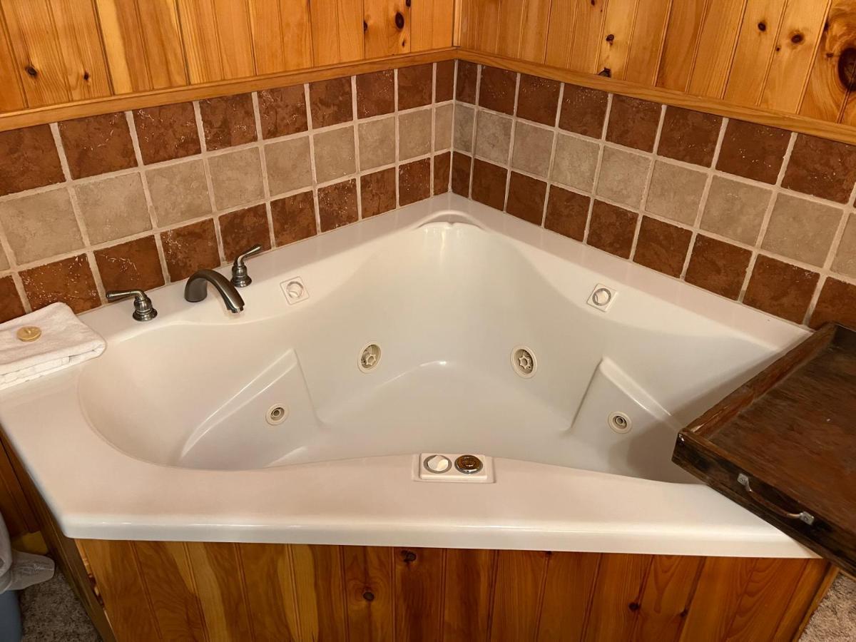 Cozy Cabin Pet Friendly Ada Compatible Maggie Valley Exteriör bild